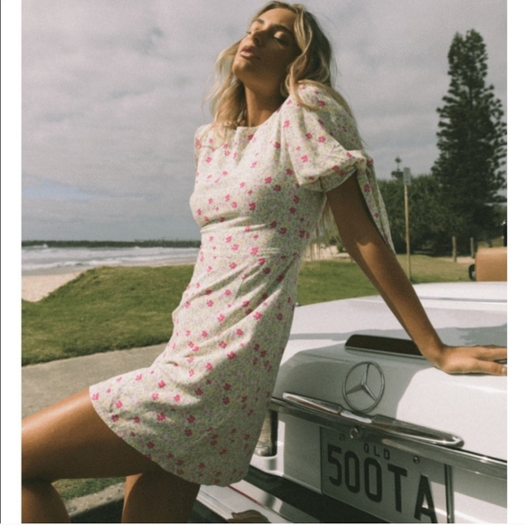 Charlie Holiday Dress 8 Floral Rayon Mini Sun Feminine Chic Coquette - Picture 2 of 16